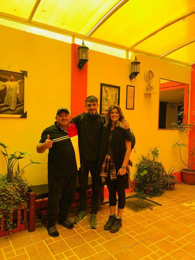 Hostal Rosita Latacunga Exterior foto
